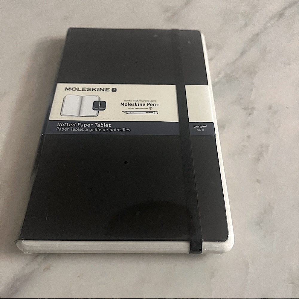 Moleskin Dotted Paper Tablet Hard Cover Smart Notebook 5"x8.25 Black 176…